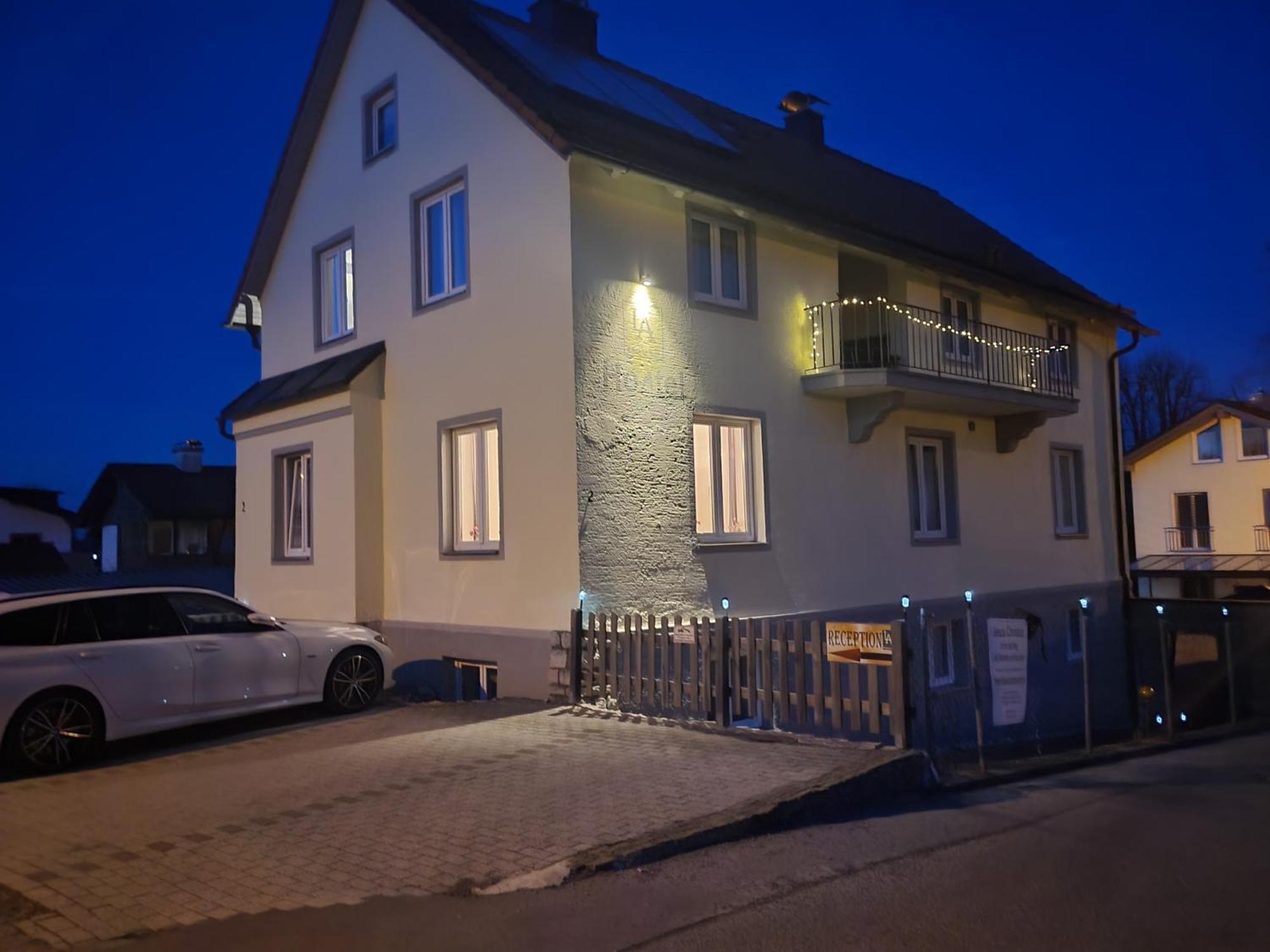 House La Neuschwanstein Blick - Budget City Hotel Фюссен Екстер'єр фото